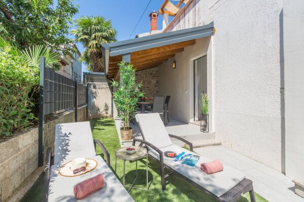Appartamento 2 camere, con giardino