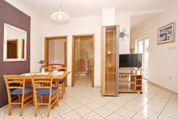 Wohnung 3 Schlafzimmer, mit Klimaanlage