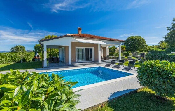 Villa 3 Schlafzimmer, mit Pool