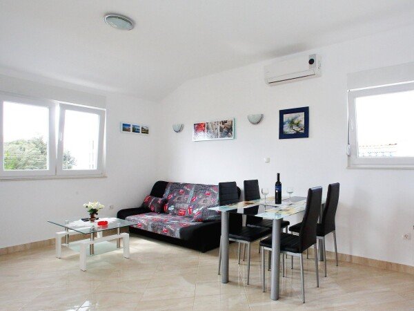 Appartamento 1 camera, con vista mare