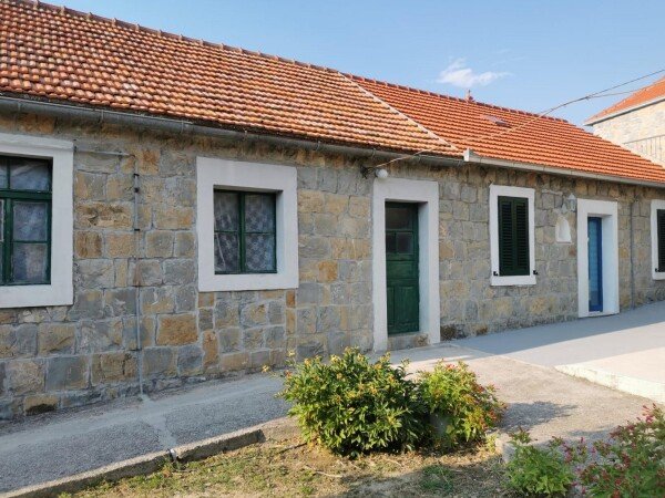 Maison confortable, 2 chambres, avec climatisation
