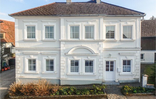 Casa 4 camere, con giardino