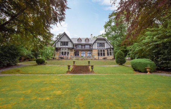 Huis 12 slaapkamers, met sportschool