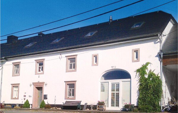 Wohnung 3 Schlafzimmer, mit Garten