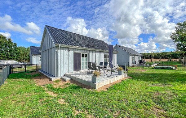 House 2 bedrooms, with garden