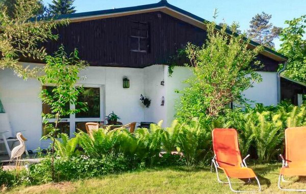 Maison de campagne moderne, 1 chambre, avec jardin