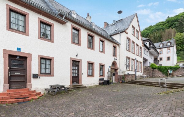 Wohnung 2 Schlafzimmer, mit Garten