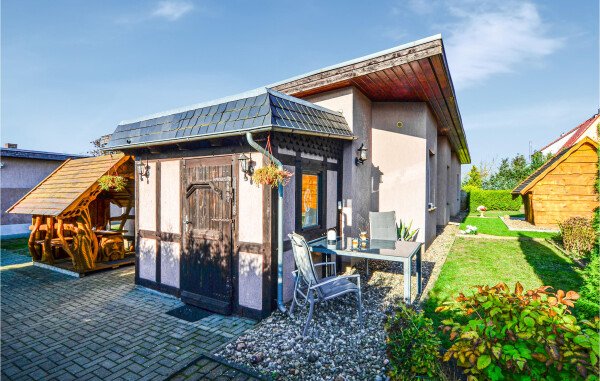 Casa 2 habitaciones, con jardín