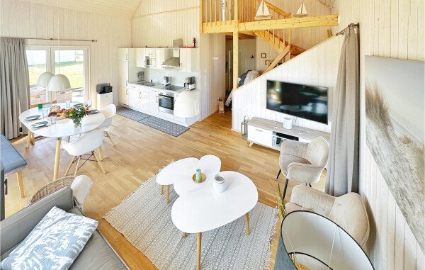 House 3 bedrooms, with sea view