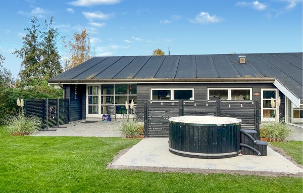 Ferienhaus 4 Schlafzimmer, mit Pool