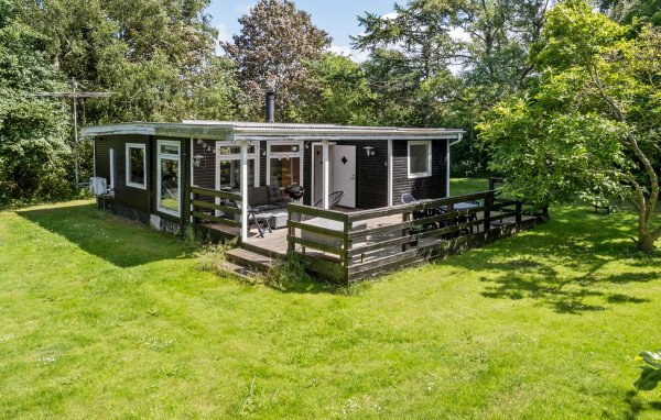 House 2 bedrooms, with garden