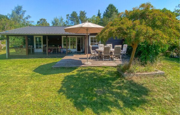 House 3 bedrooms, with garden