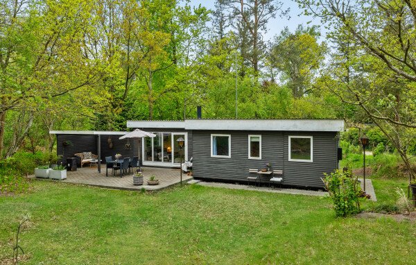 House 2 bedrooms, with garden