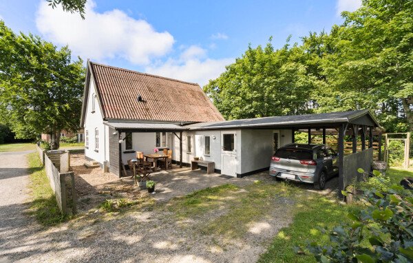 House 3 bedrooms, with garden