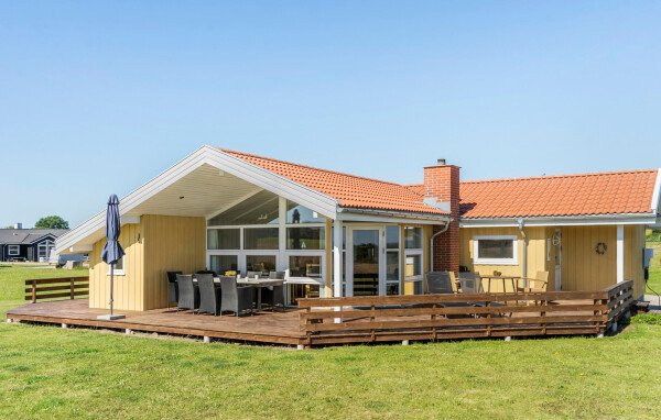 House 3 bedrooms, with sea view