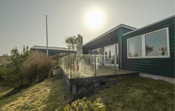 House 3 bedrooms, with sea view