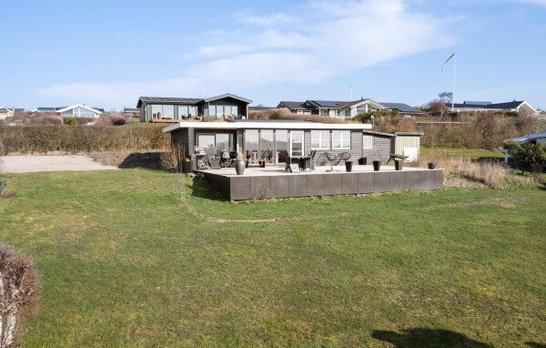 House 2 bedrooms, with sea view