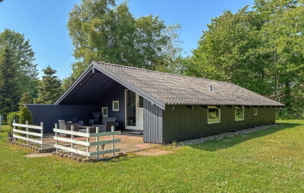 House 3 bedrooms, with garden
