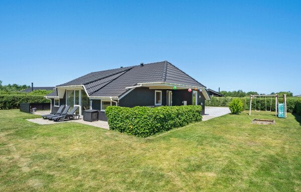Ferienhaus 4 Schlafzimmer, mit Garten