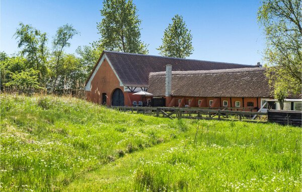 Apartment 1 bedroom, with garden