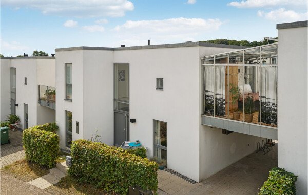 Apartment 3 bedrooms, with sea view