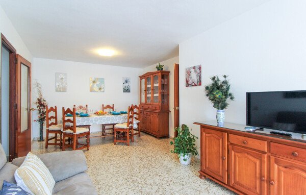 Apartment 4 bedrooms, with sea view