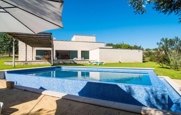 Ferienhaus 4 Schlafzimmer, mit Pool