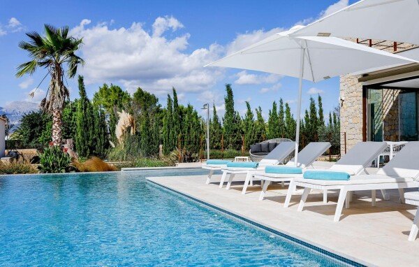 Maison de campagne confortable, 4 chambres, avec piscine