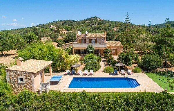 Ferienhaus 4 Schlafzimmer, mit Pool