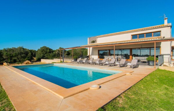 Ferienhaus 4 Schlafzimmer, mit Pool