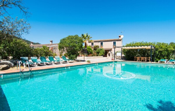 Ferienhaus 8 Schlafzimmer, mit Pool