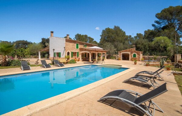 Casa 3 habitaciones, con piscina