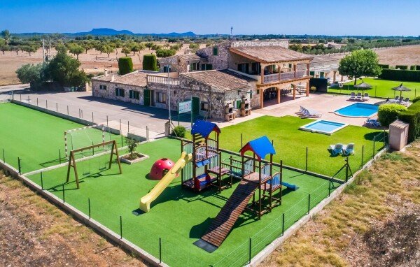 Casa 16 habitaciones, con piscina