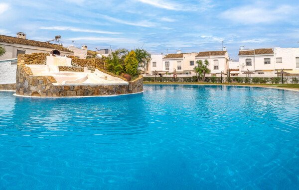 Casa 2 habitaciones, con piscina