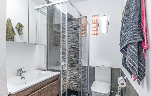 Appartement moderne, 3 chambres, avec vue sur mer