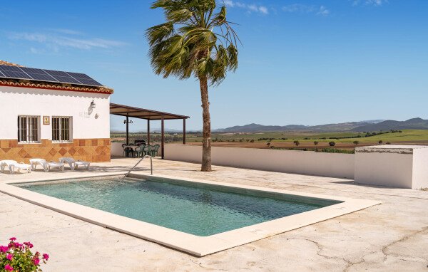 Casa 5 habitaciones, con piscina