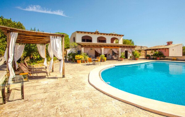 Casa 3 habitaciones, con piscina