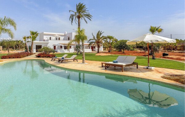 House 4 bedrooms, with sea view