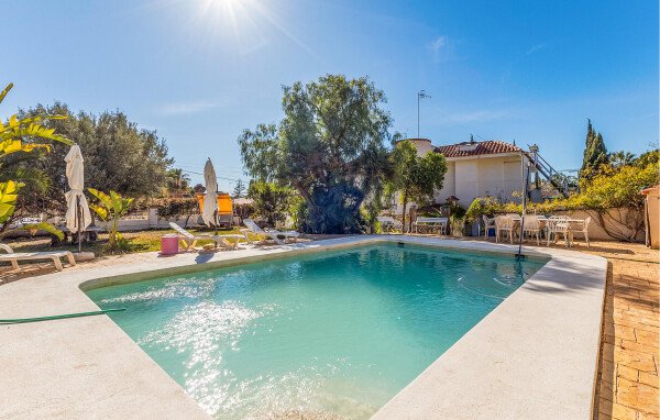 House 5 bedrooms, with sea view