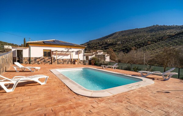 Casa 3 camere, con piscina