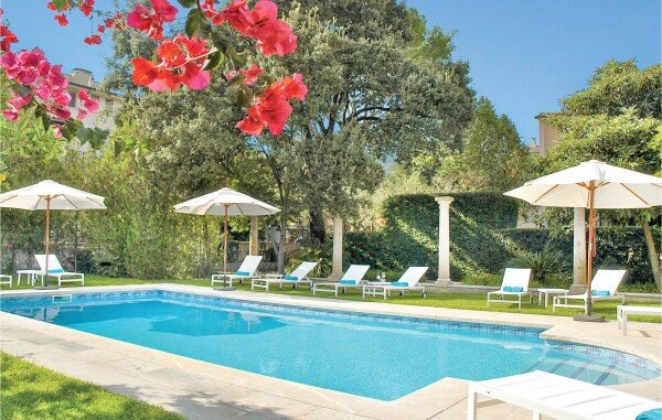 Ferienhaus 7 Schlafzimmer, mit Pool