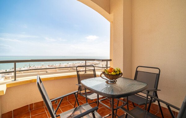 Appartement confortable, 3 chambres, avec vue sur mer