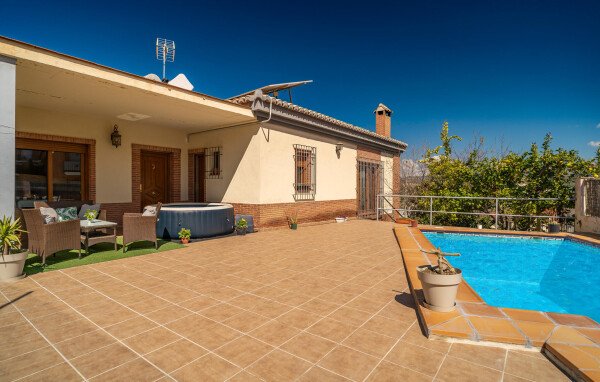 Casa 3 habitaciones, con piscina