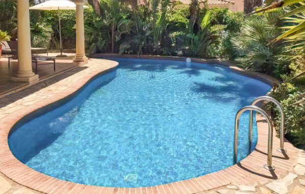 Casa 5 habitaciones, con piscina