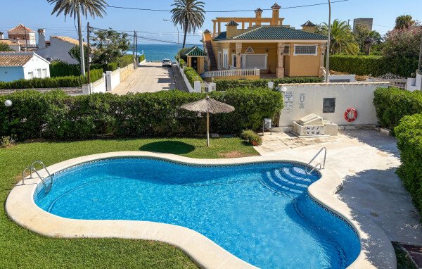 Appartement confortable, 2 chambres, avec vue sur mer