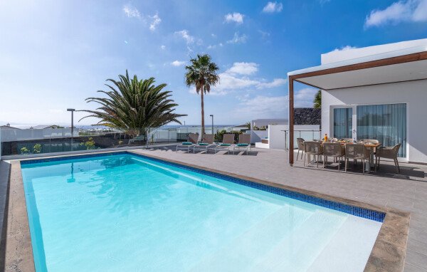 Ferienhaus 4 Schlafzimmer, mit Pool