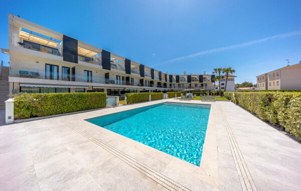 Appartement moderne, 3 chambres, avec piscine