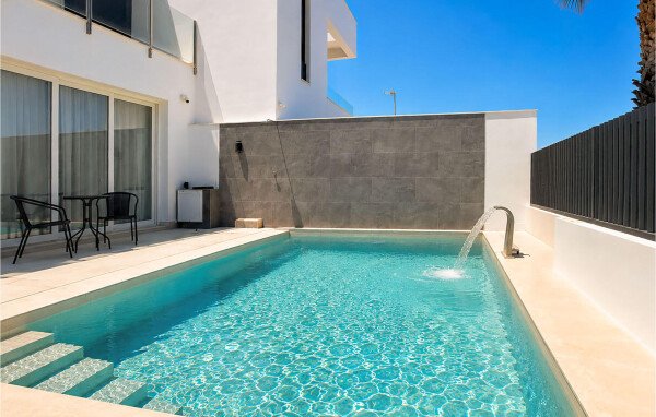 Casa 4 habitaciones, con piscina