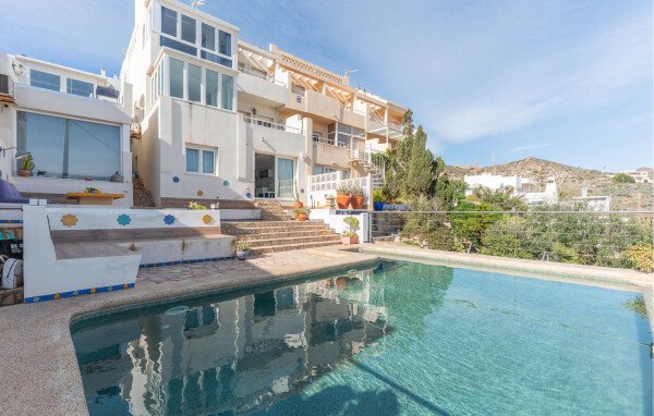 Casa 3 habitaciones, con vista al mar