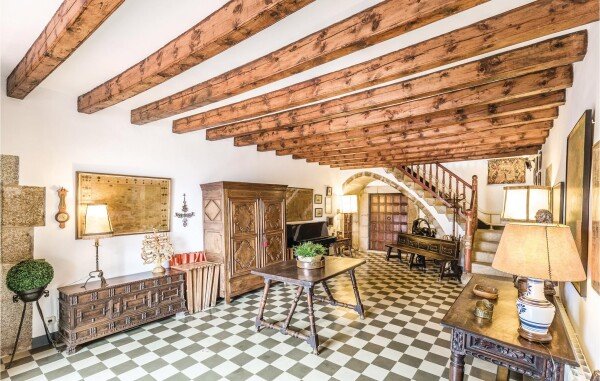 House 6 bedrooms, with sea view